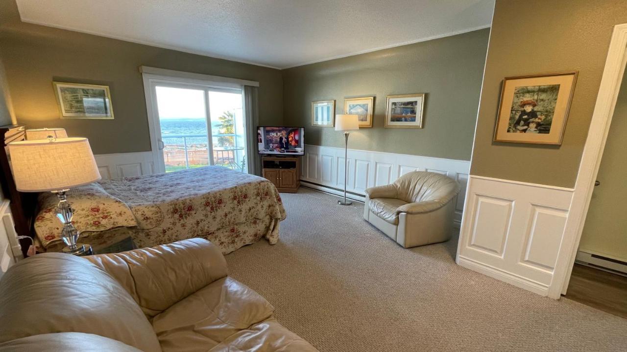 Buena Vista By The Sea Hotel Qualicum Beach Exterior photo