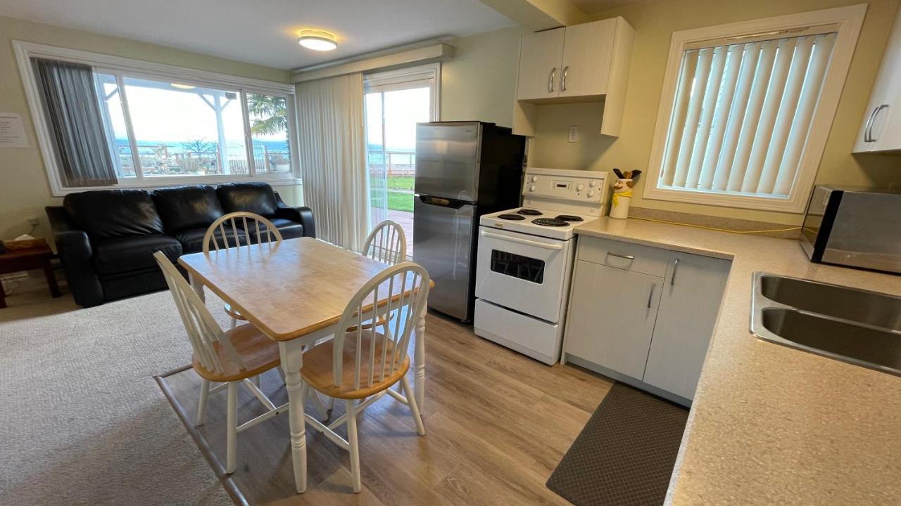 Buena Vista By The Sea Hotel Qualicum Beach Exterior photo