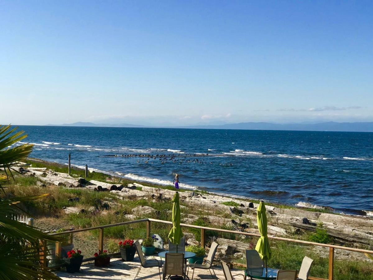Buena Vista By The Sea Hotel Qualicum Beach Exterior photo